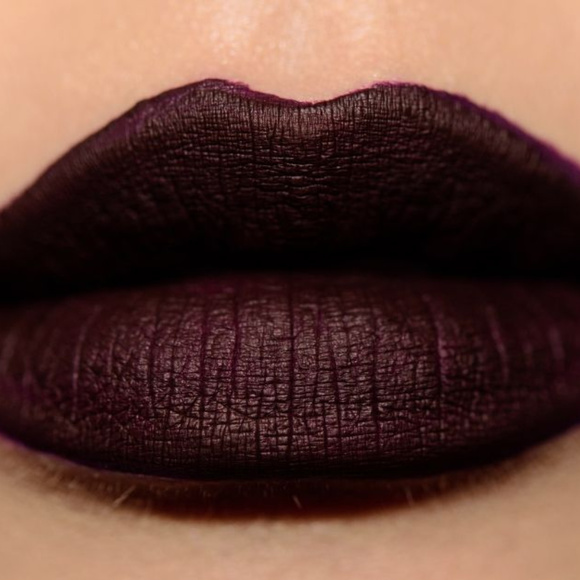 NIB MAC "UNIFORMLY FABULOUS" Retro Liquid lipstick - Picture 4 of 6